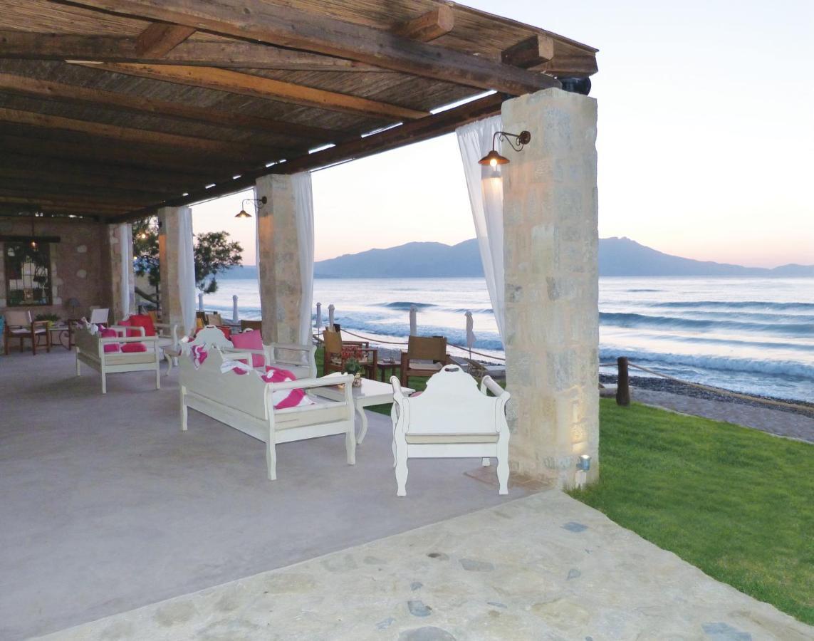 Azure Beach Villas *
