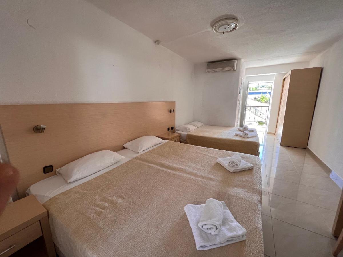 Grand Victoria Hotel 2*