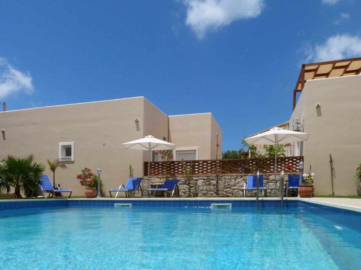 Villa Azure Beach Villas *
