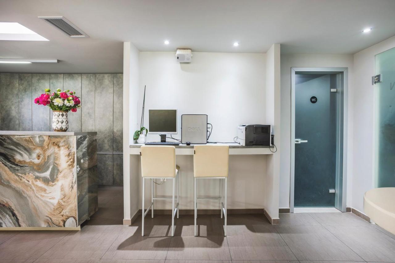 Anna Hotel Aparthotel 3*