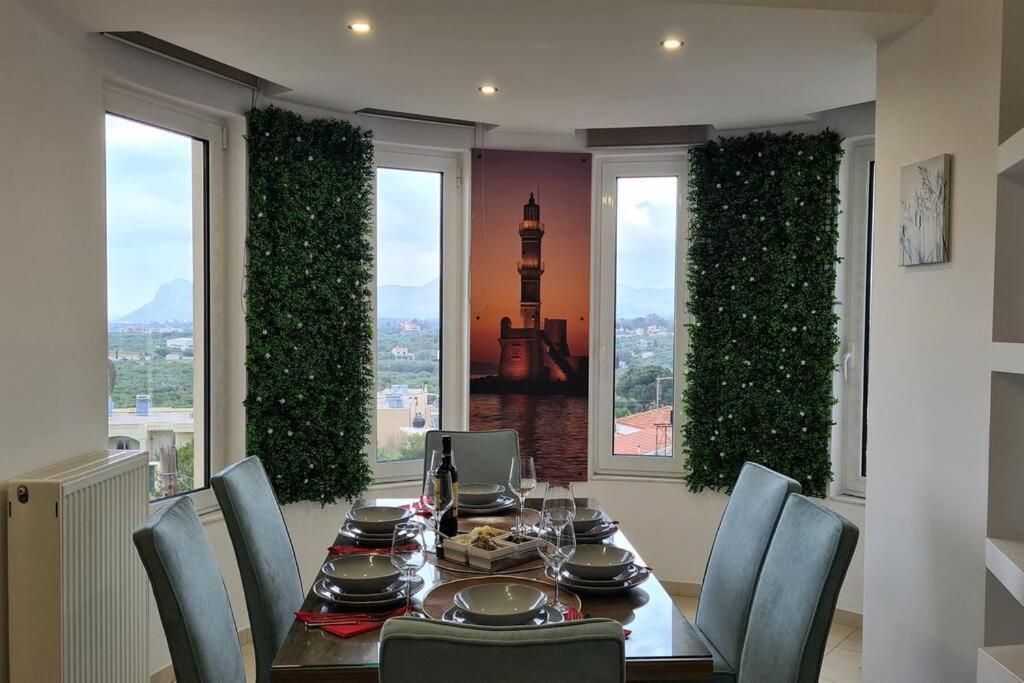 Physis Apt- Big Comfortable With View Apartment