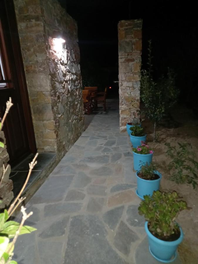Madilida Sifnos Artemonas