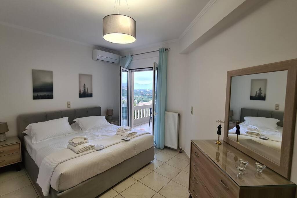 Apartment Physis Apt- Big Comfortable With View Kounoupidhiana