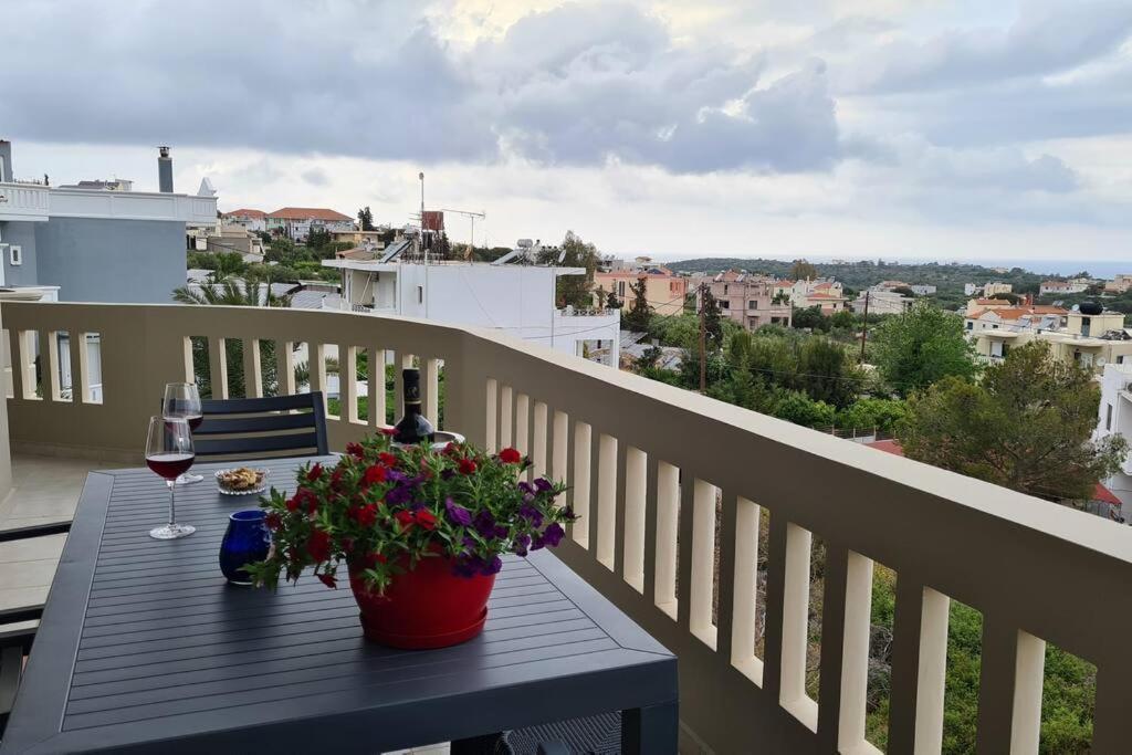 Physis Apt- Big Comfortable With View Apartment Kounoupidhiana