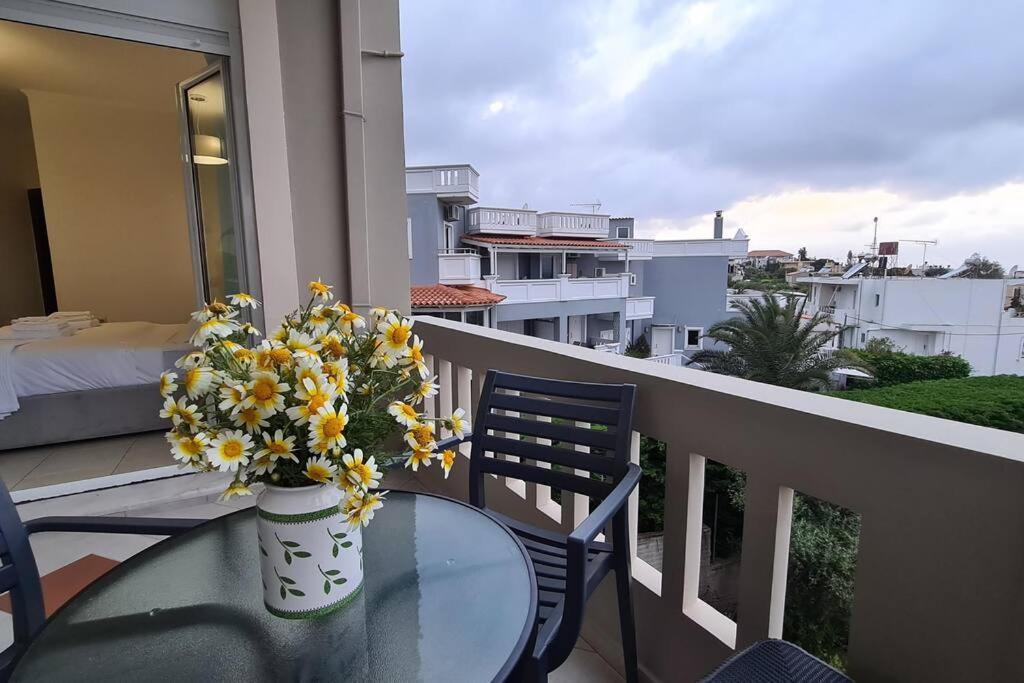 Physis Apt- Big Comfortable With View *