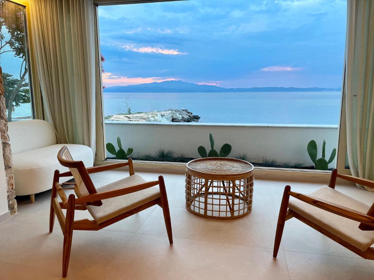 Byblos Aqua-the Sea Front Luxury *