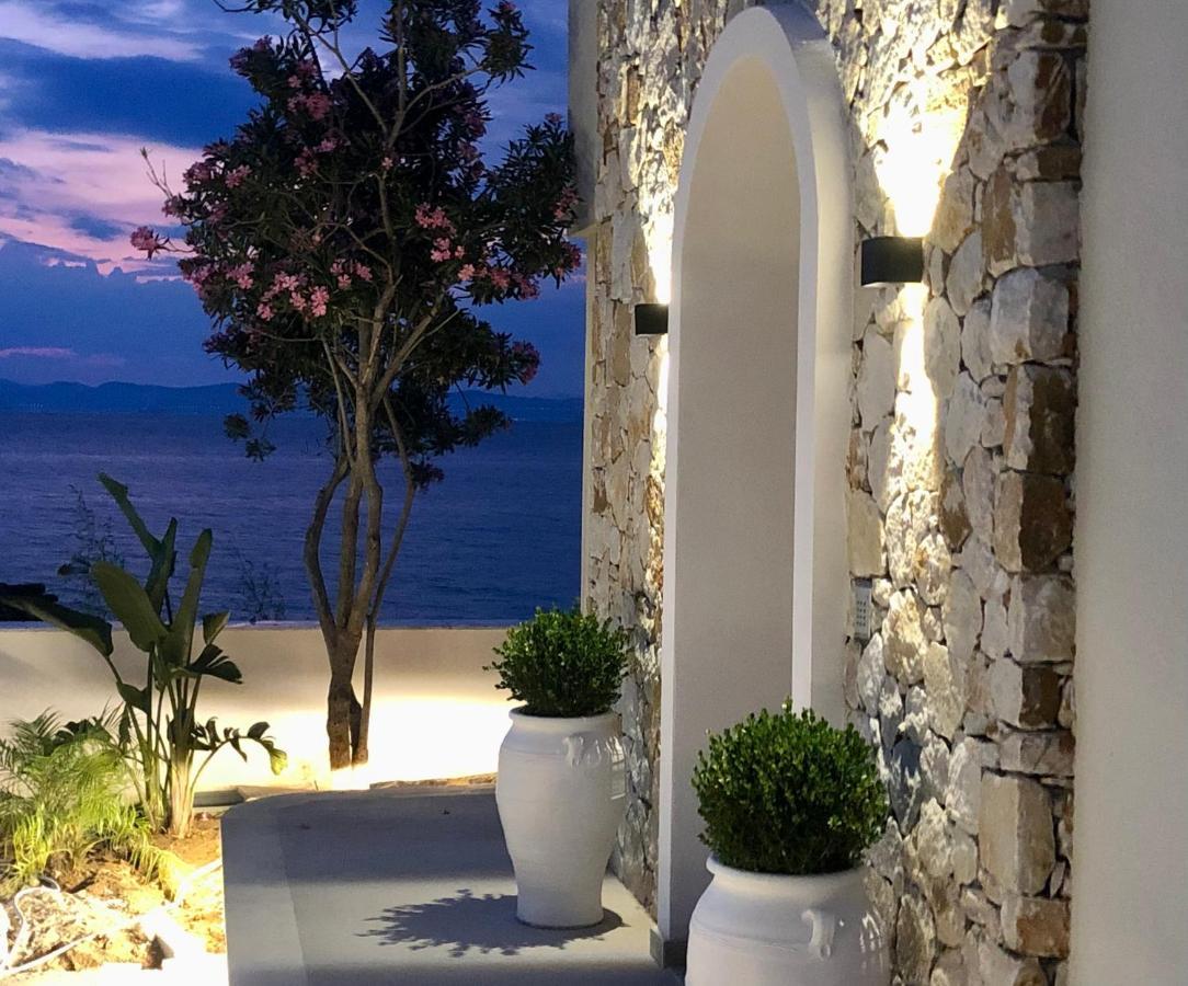 Byblos Aqua-the Sea Front Luxury *