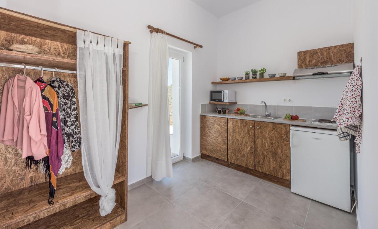 Plakes Sea View Apartment Plaka (Milos)