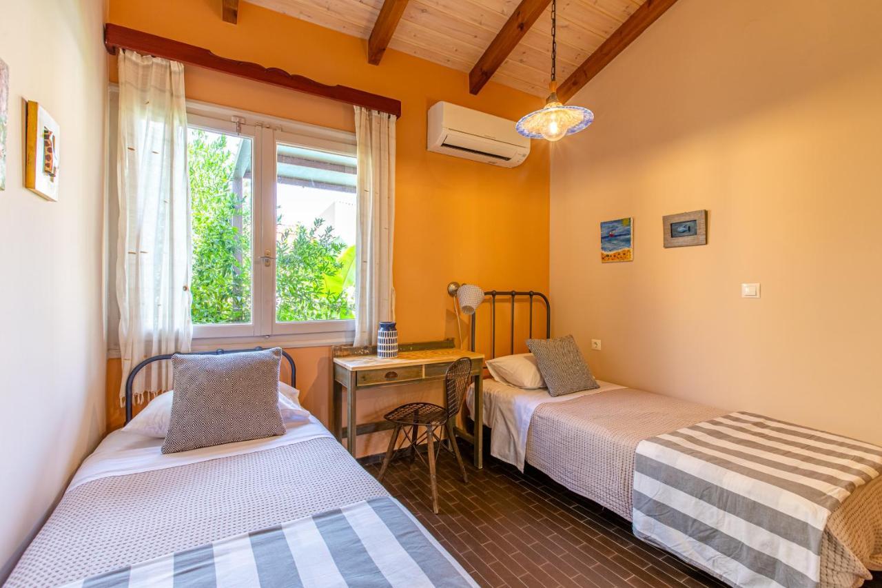 Anna's Sea House Near To A Sandy Beach! Kato Daratso