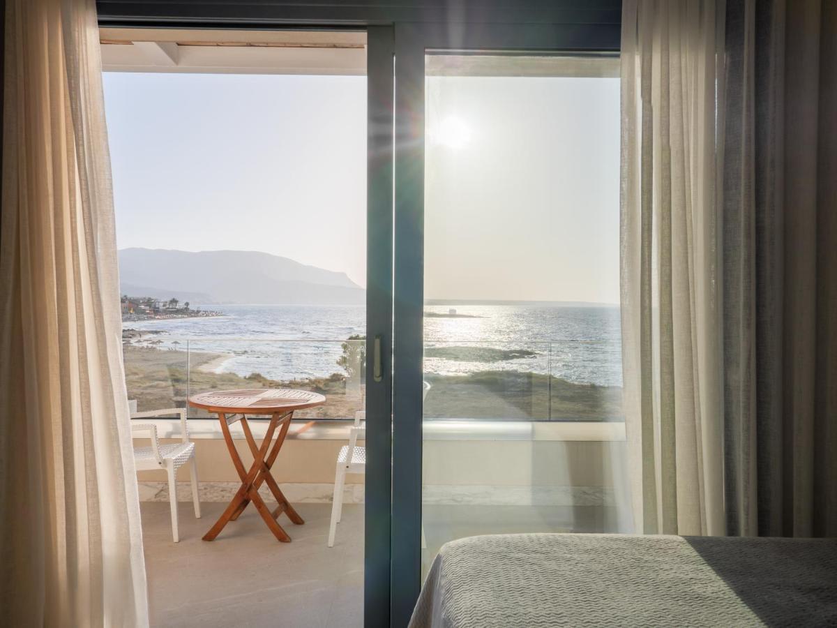Aparthotel Pyrgos Blue 3*