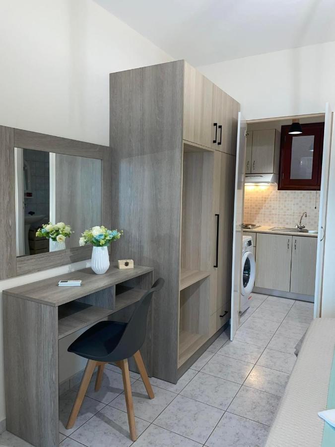 Asteras Apartment *