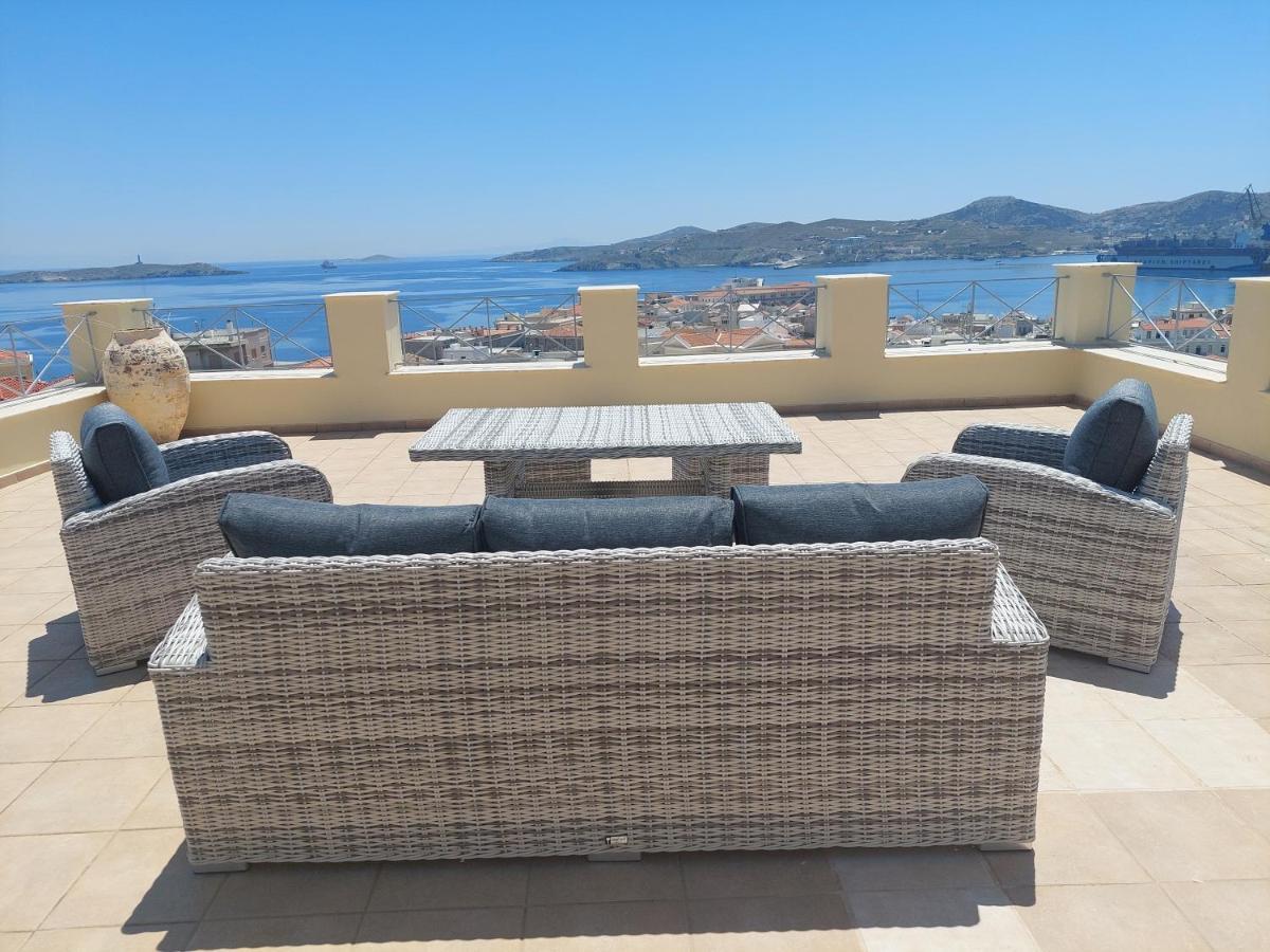 Hermes Penthouse Apartment Ermoupoli