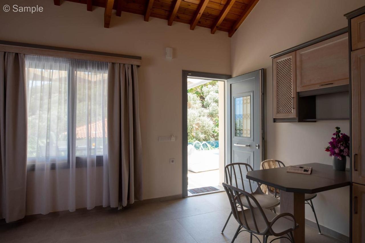 Apartment Studios Limnionas Marathokampos