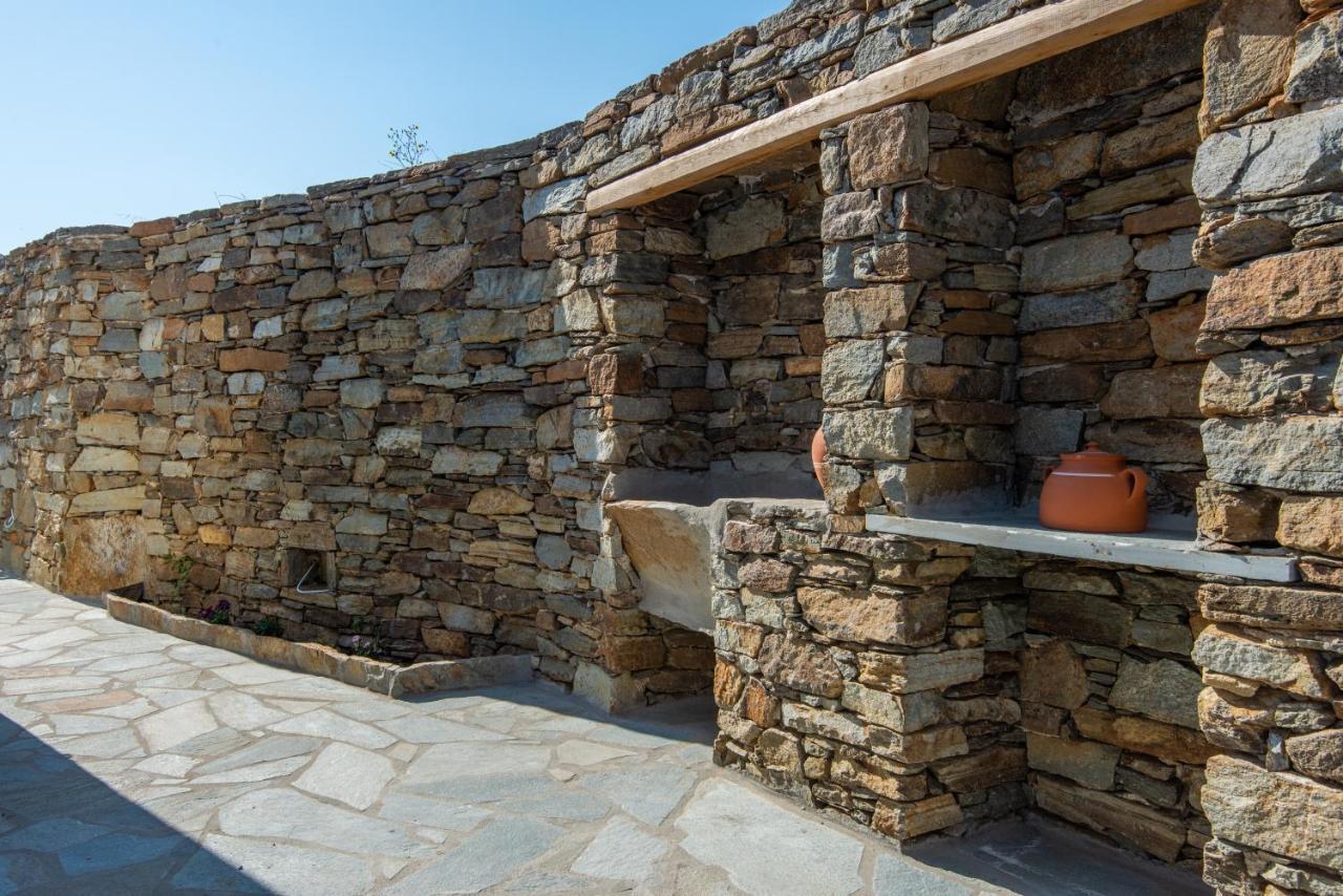 Tholos *