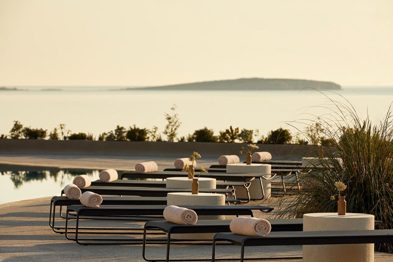 Parocks Luxury & Hotel Ambelas