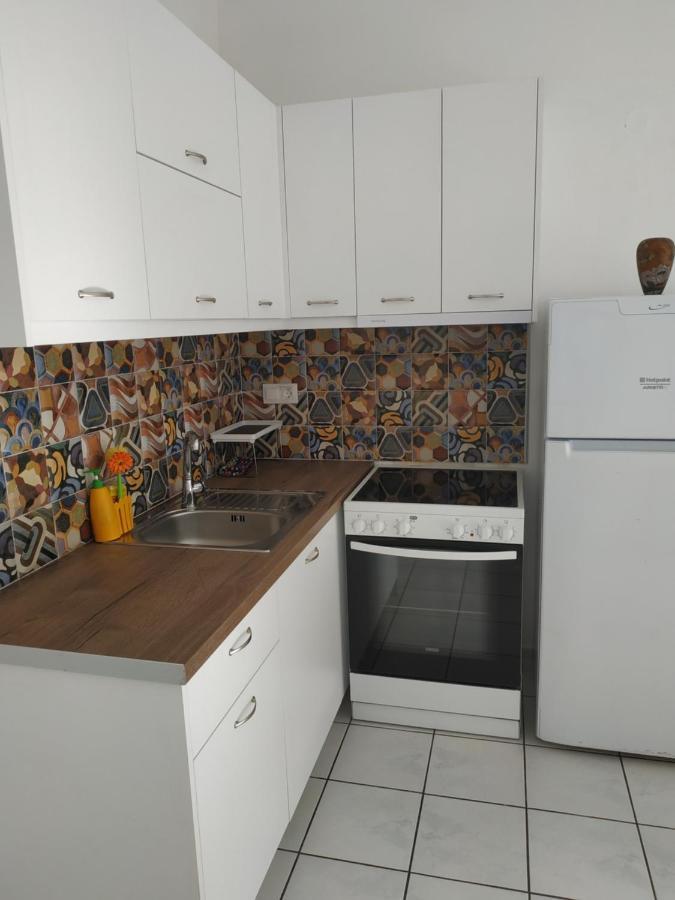 Apartment Livadi *