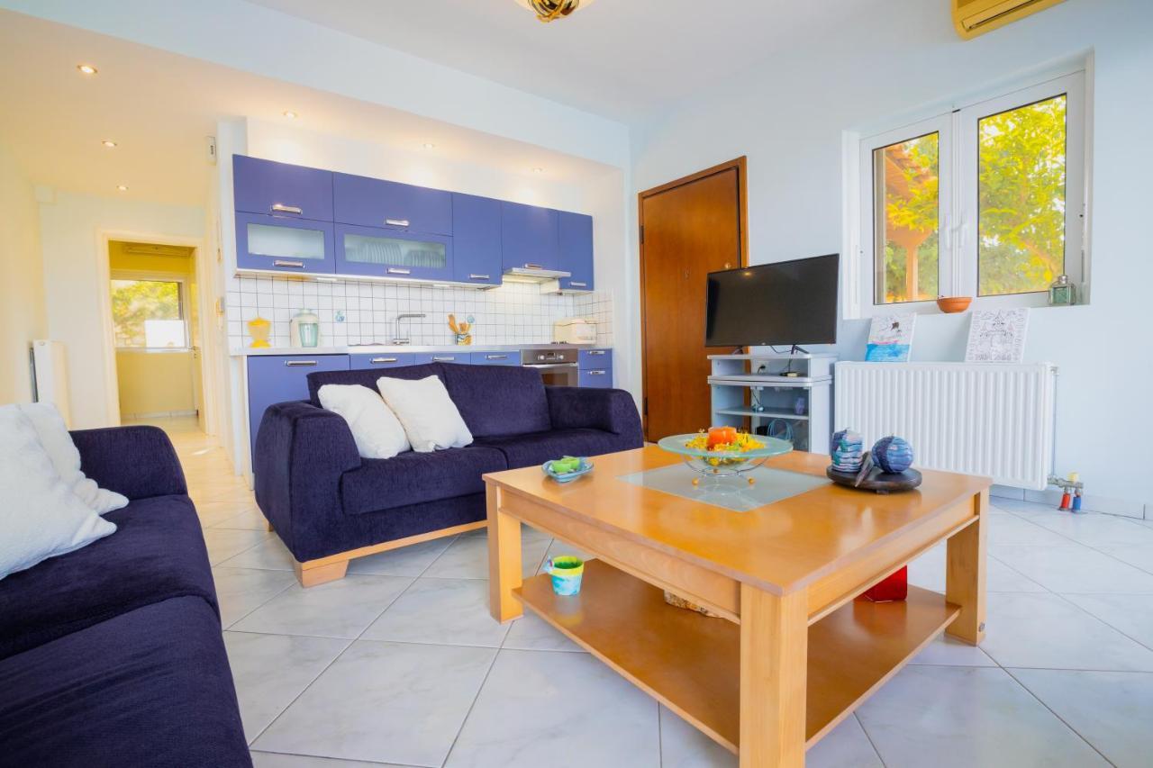 Apartment Pano's House *