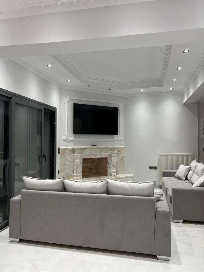 Apartment Kontis' Deluxe Furnished