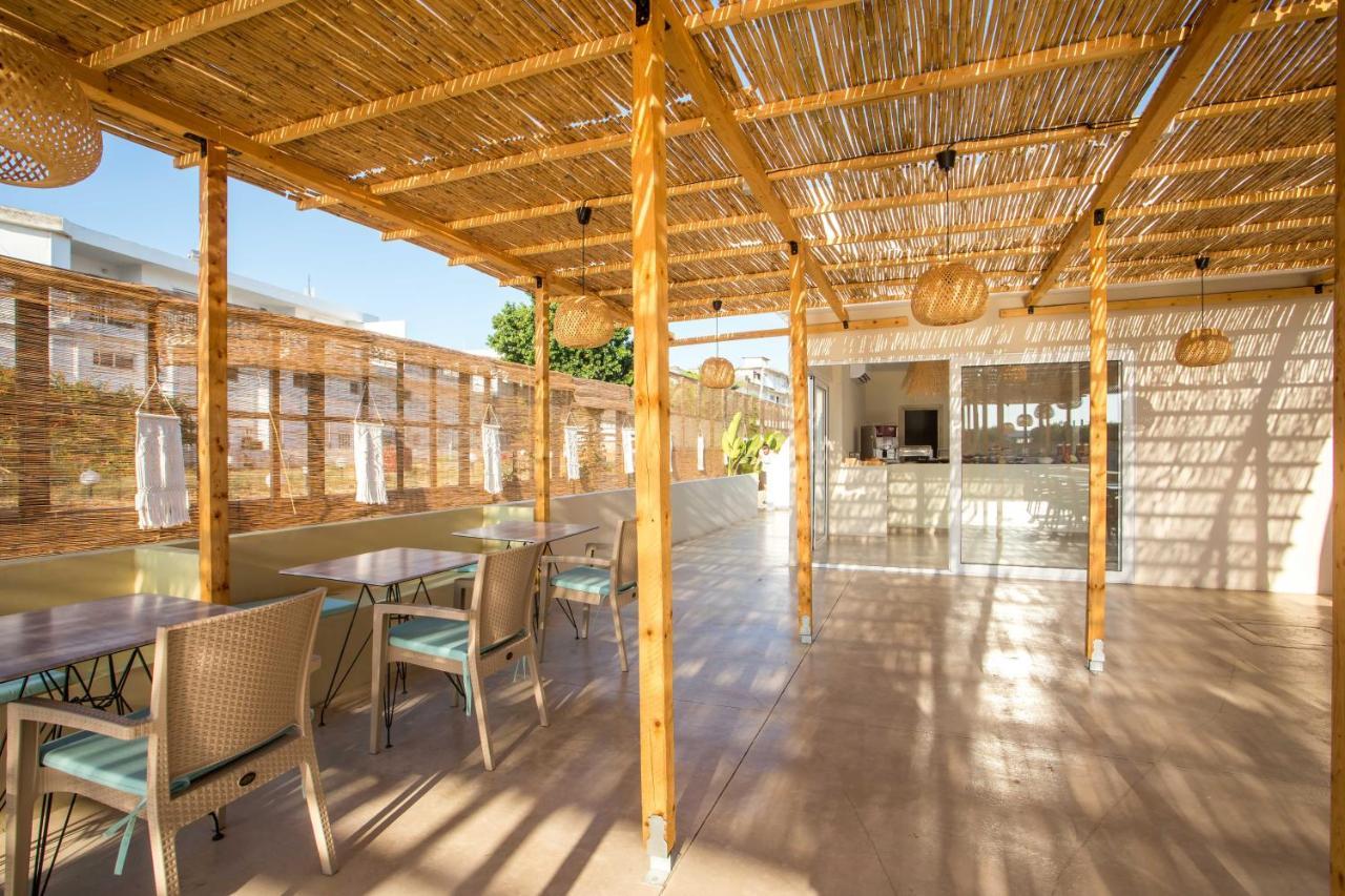 Hotel Atma & 3*