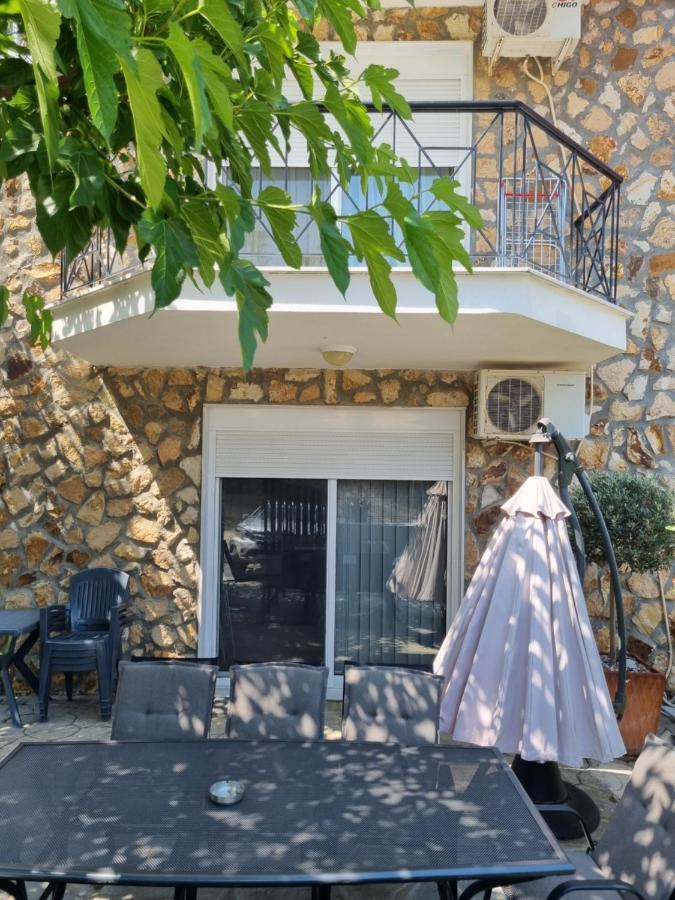 Maisonette Zhana Holiday home *