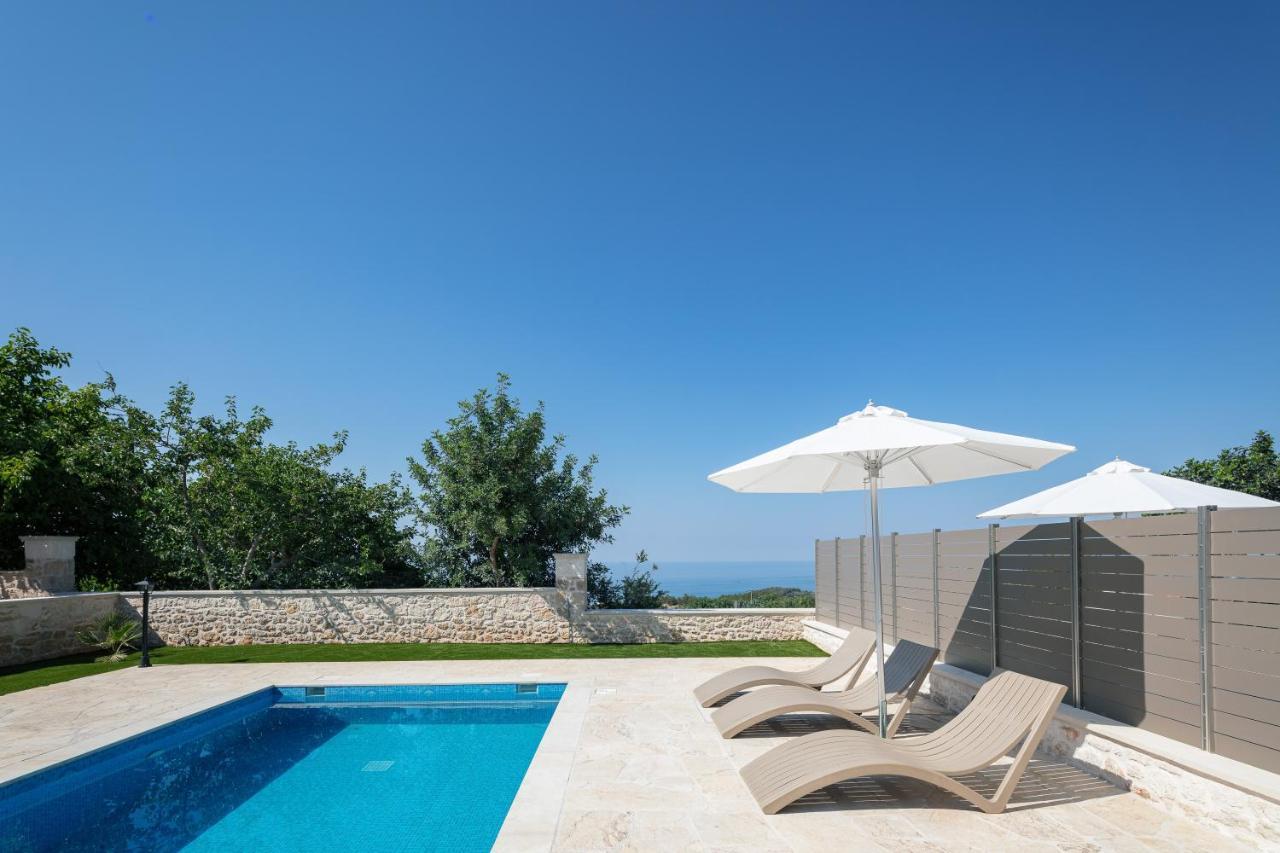 Karma House Tria Monastiria