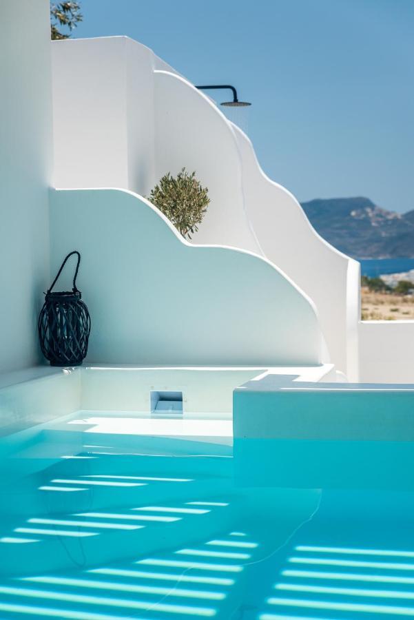 Calma Milos