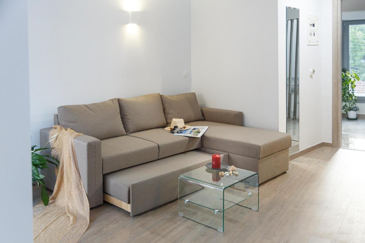 Summer In Aparthotel Polychrono
