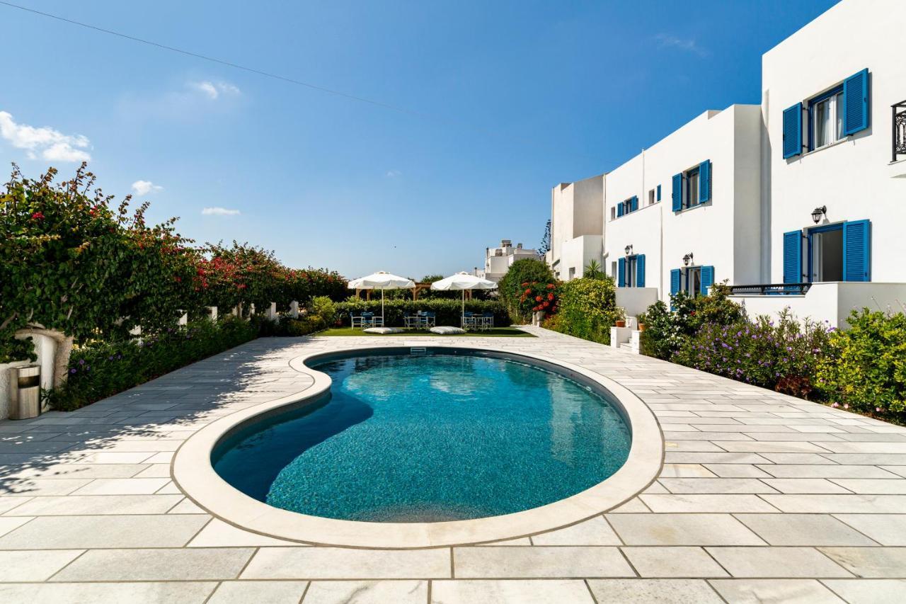 Aparthotel Ikaros & 3*