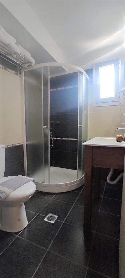 Logan's Aparthotel 2*