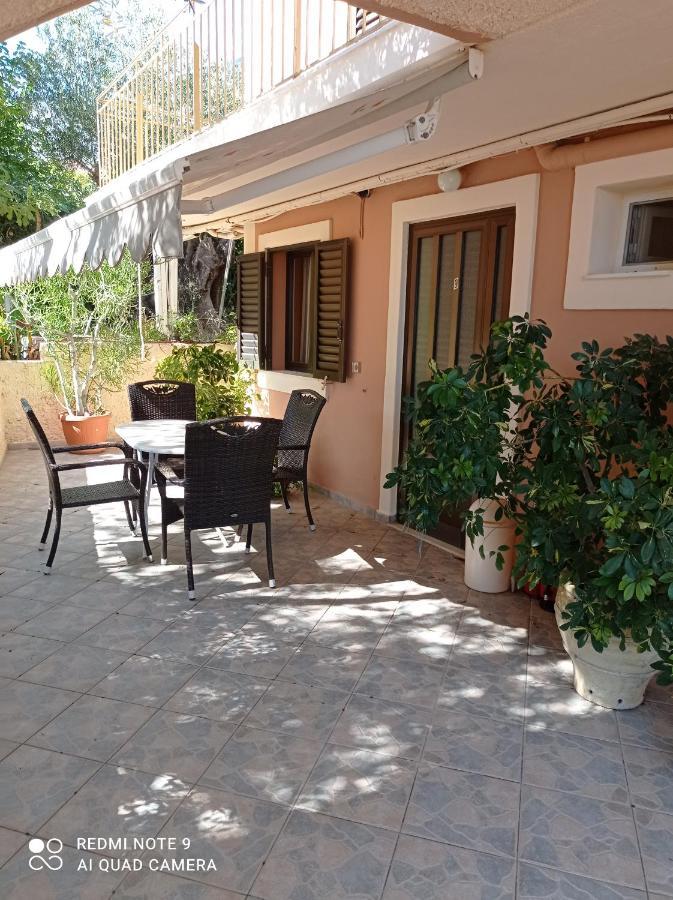 Ramona Apartment *