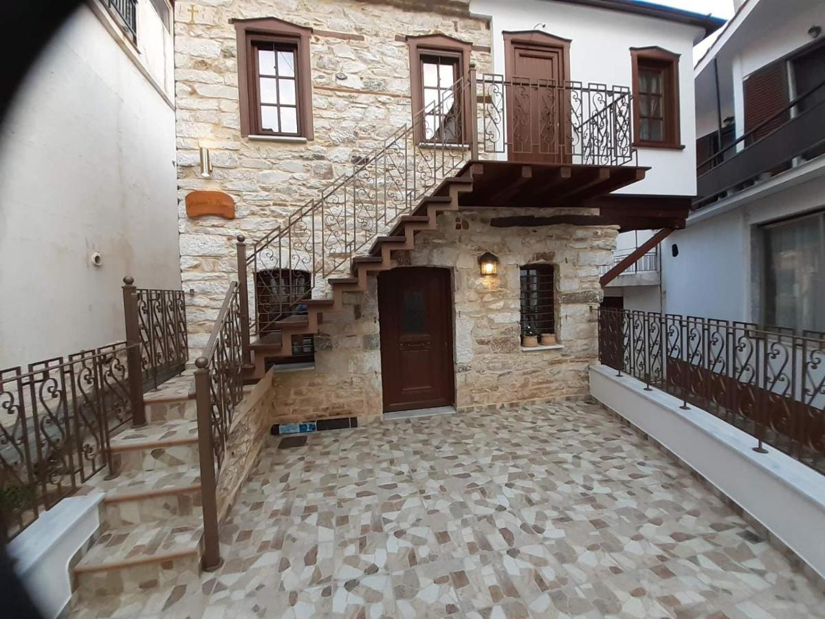 Mama's Home, Kallirachi Village Apartment