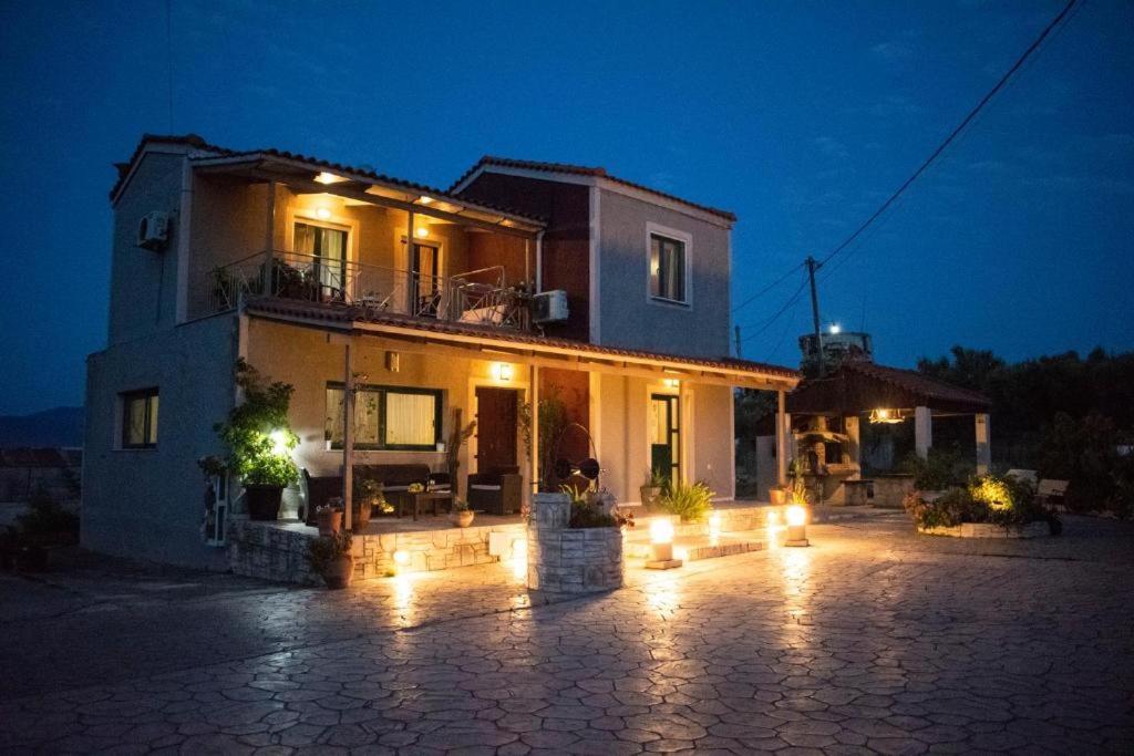 Villeta Nikol “νηνεμία”