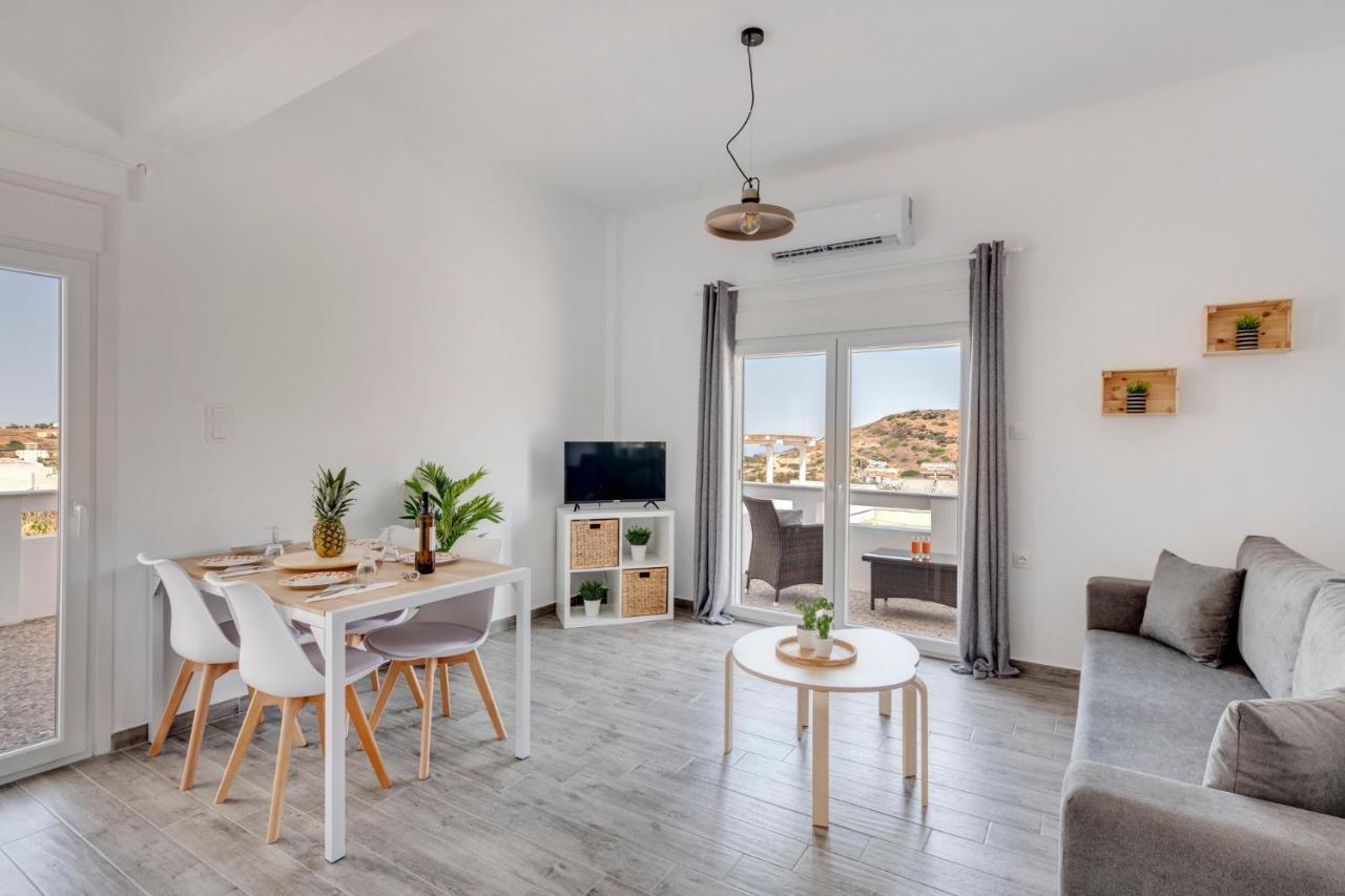 Cactus Guesthouse, συρος Kini