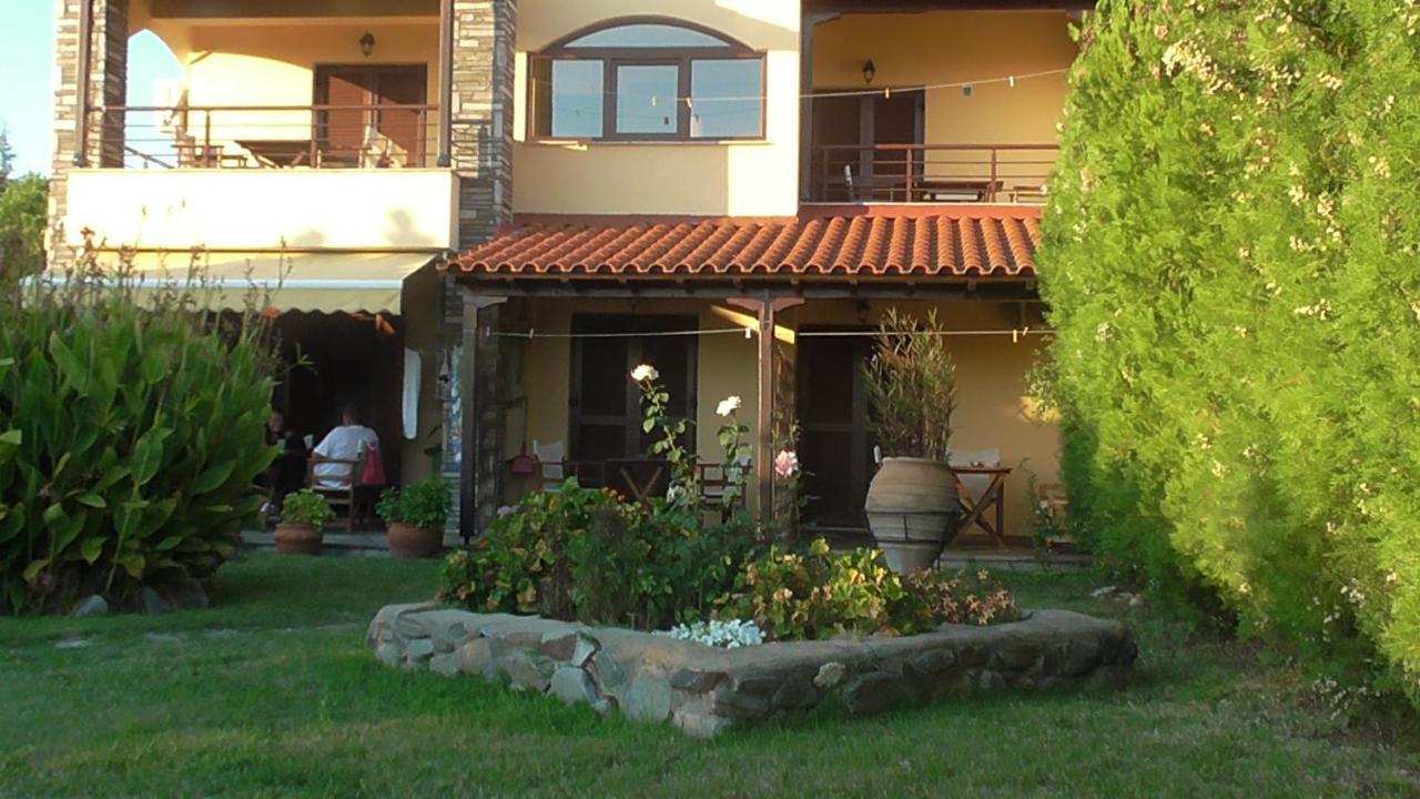 Tripiti * Nea Roda