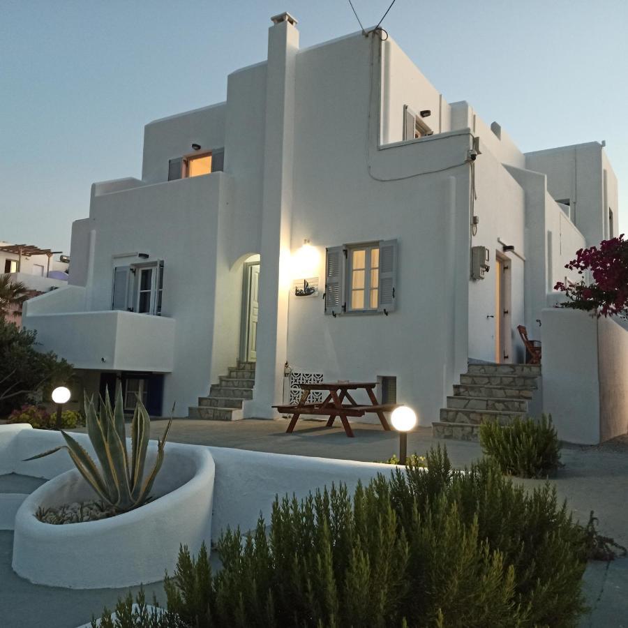 Isalos Naousa (Paros)