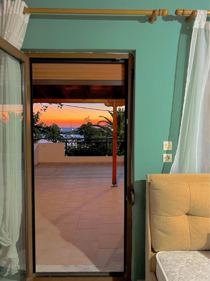 Kirkos “porto” Guest house *