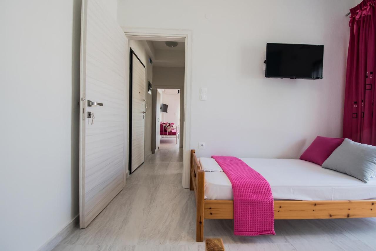 Chelona Apartment *