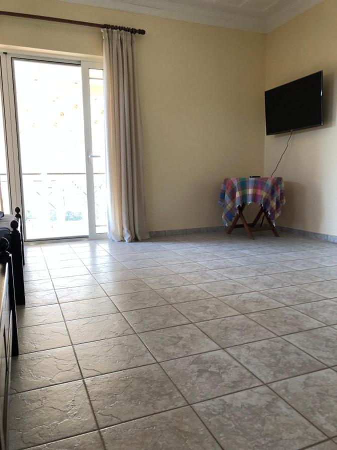 Nonika's House Apartment