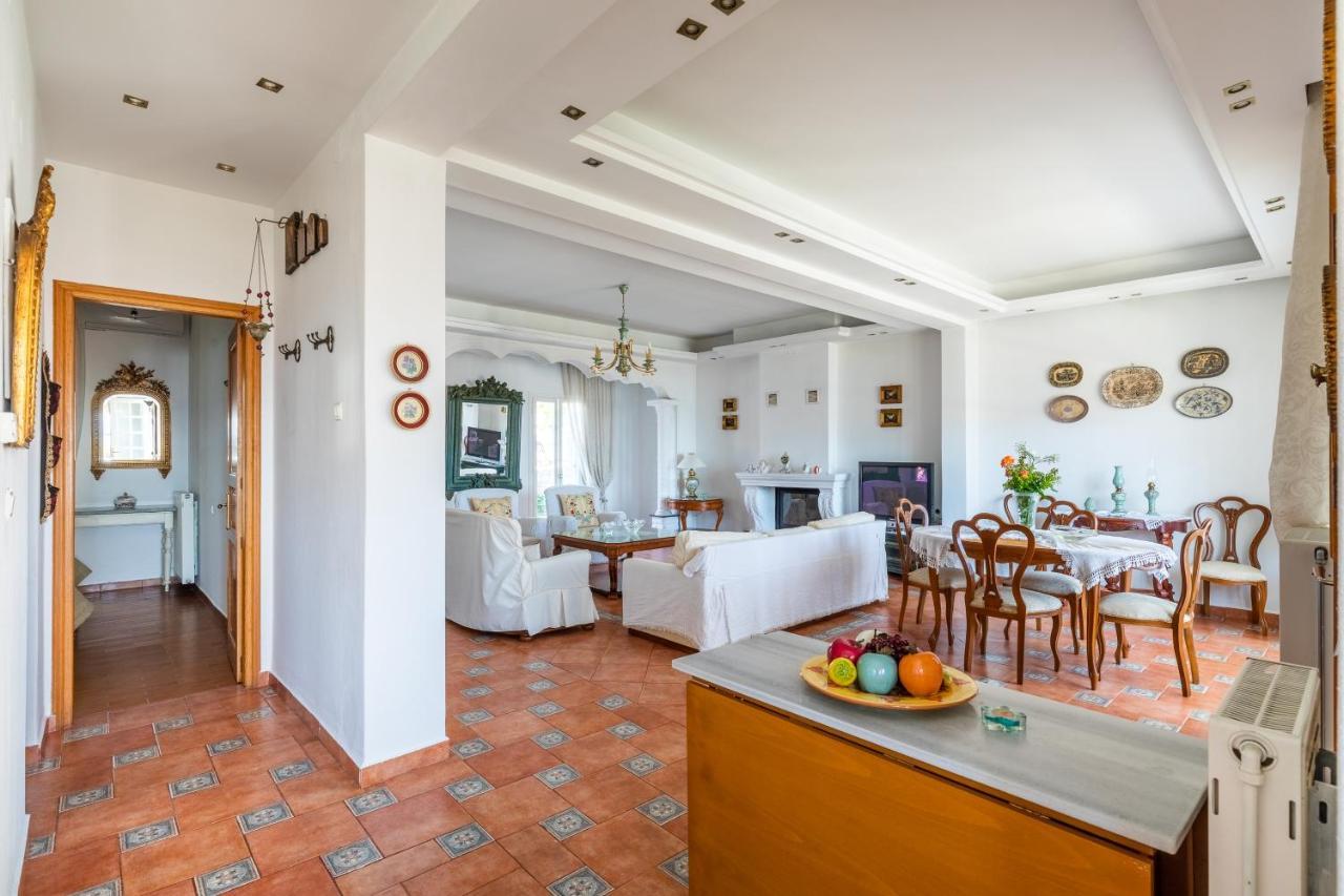 Akrothea Villa