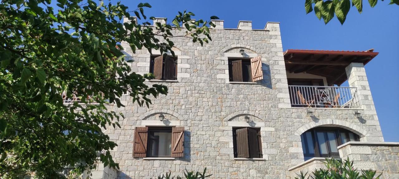 Atha-tina:traditional Stone Homes Agios Nikolaos (Mani)