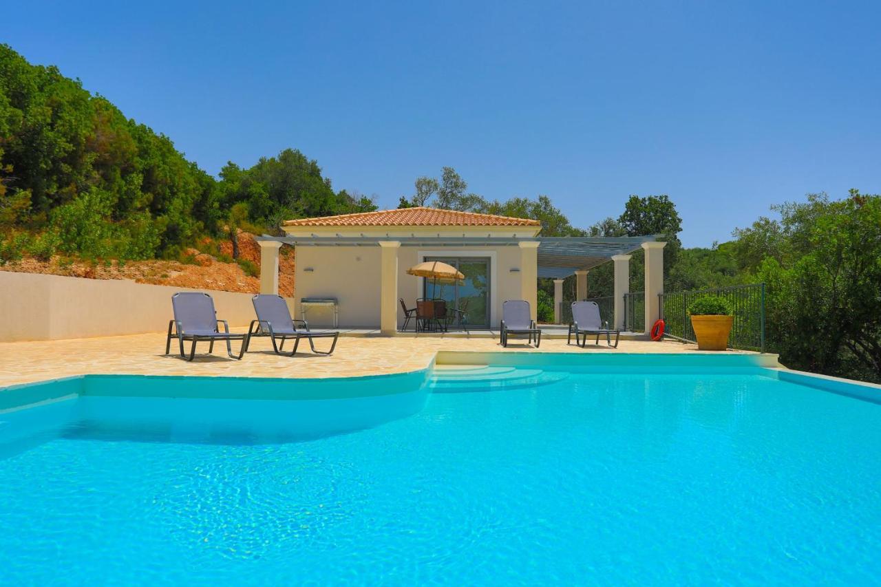 Brand New Loki With Large Infinity Pool Wifi And Sea Views * Agnitsini