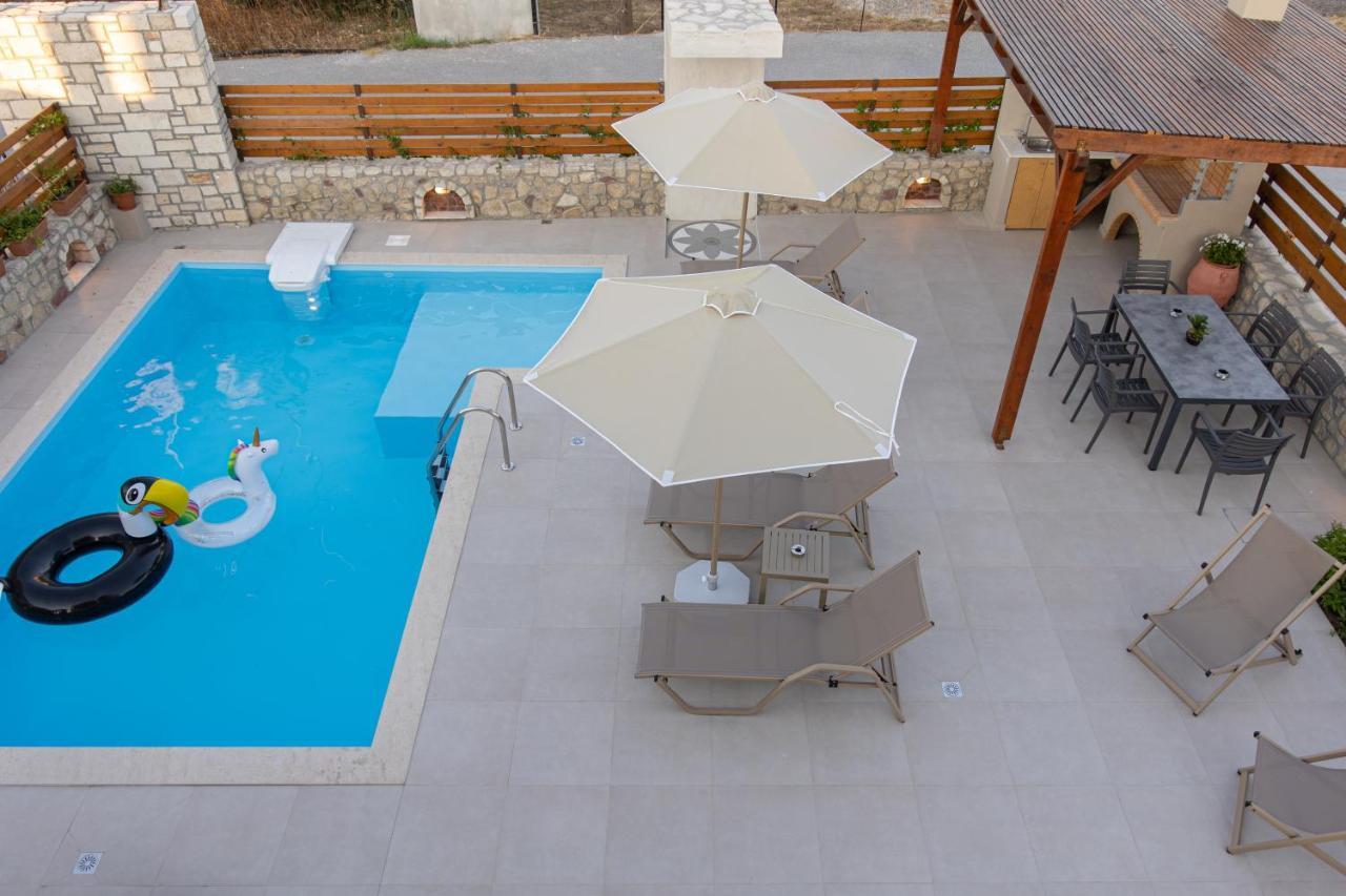 Oasis Twin Iii