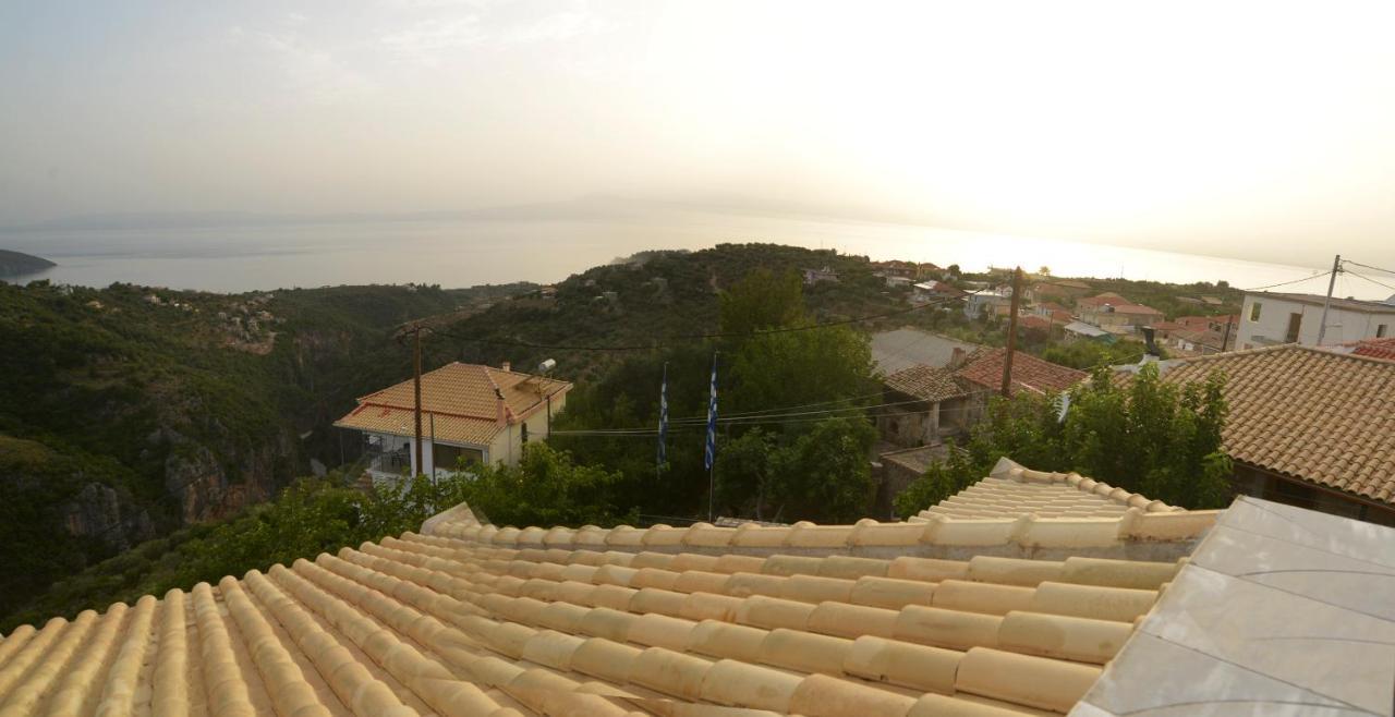 Papadeas Holiday home