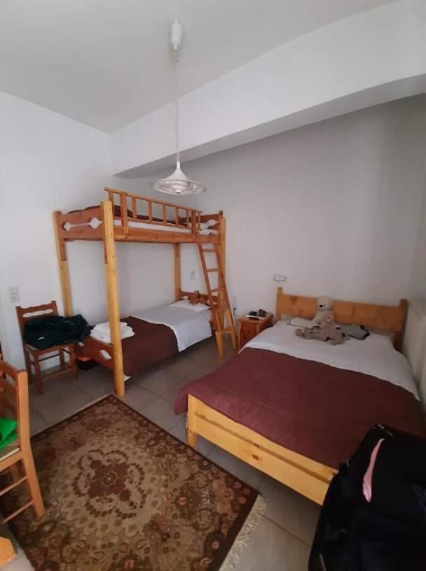 Elatos Guest house