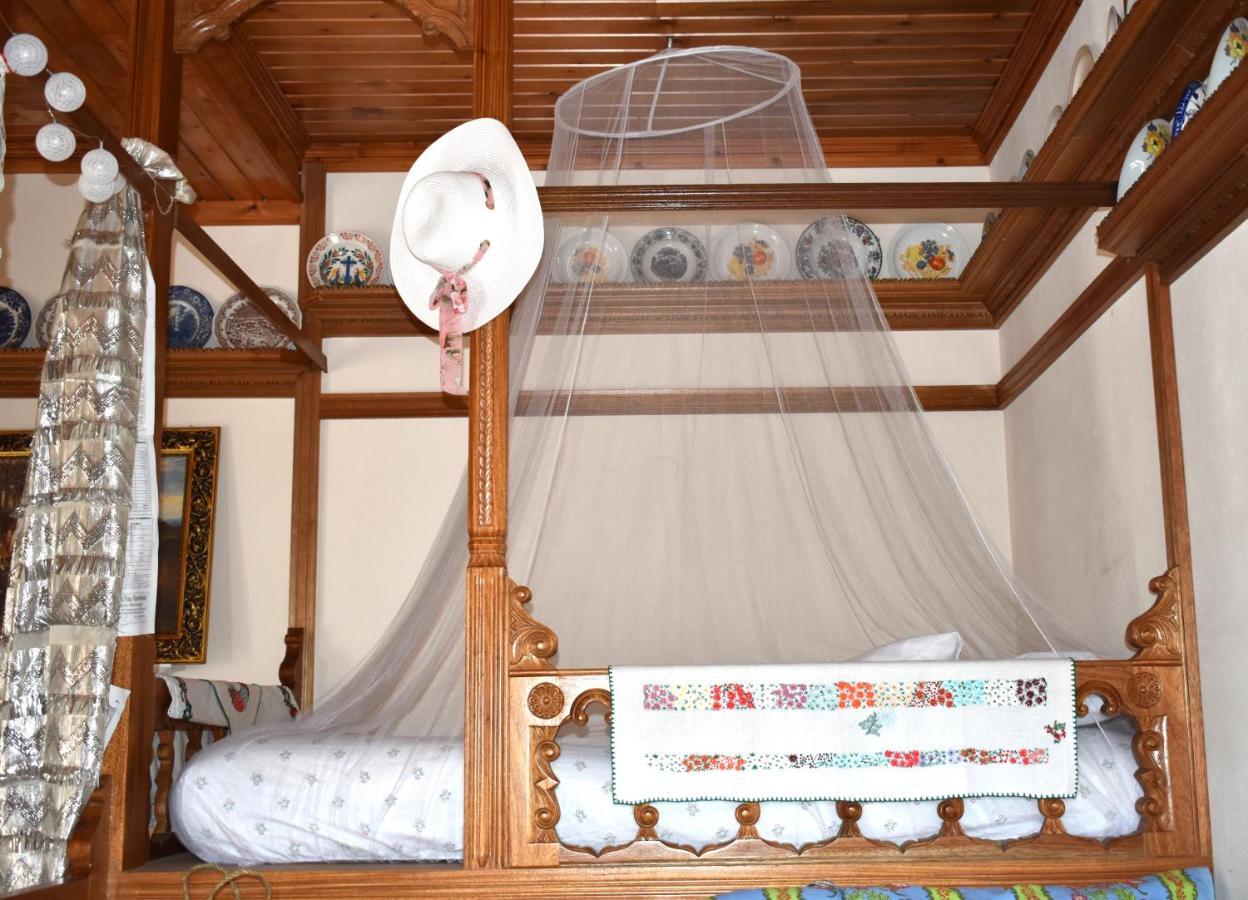 Mesa Kastro Apartment