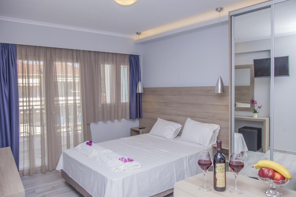 Aggelos & Deluxe Nydri (Lefkada)