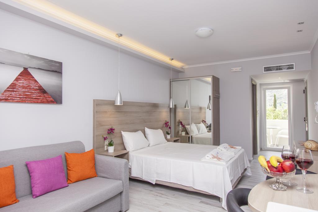 Aparthotel Aggelos & Deluxe