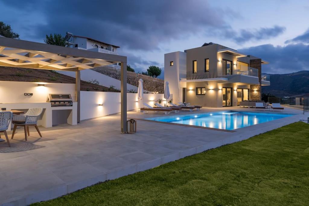 Thea, Stunning View, Pool, Bbq, Brand New. Kissamos