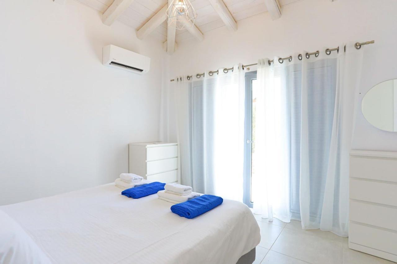 Villa Brand New Loki With Large Infinity Pool Wifi And Sea Views