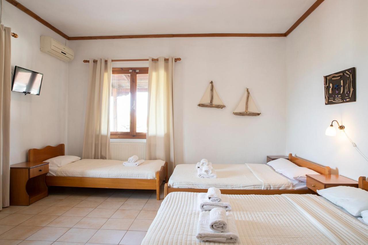 Gravanis Studios Apartment *